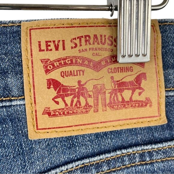 Levi's Women's High Rise Jeans - Blue - Picture 5 of 7
